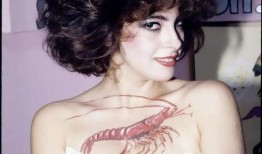 罗娜艳情在线观看,一场禁忌的激情之旅